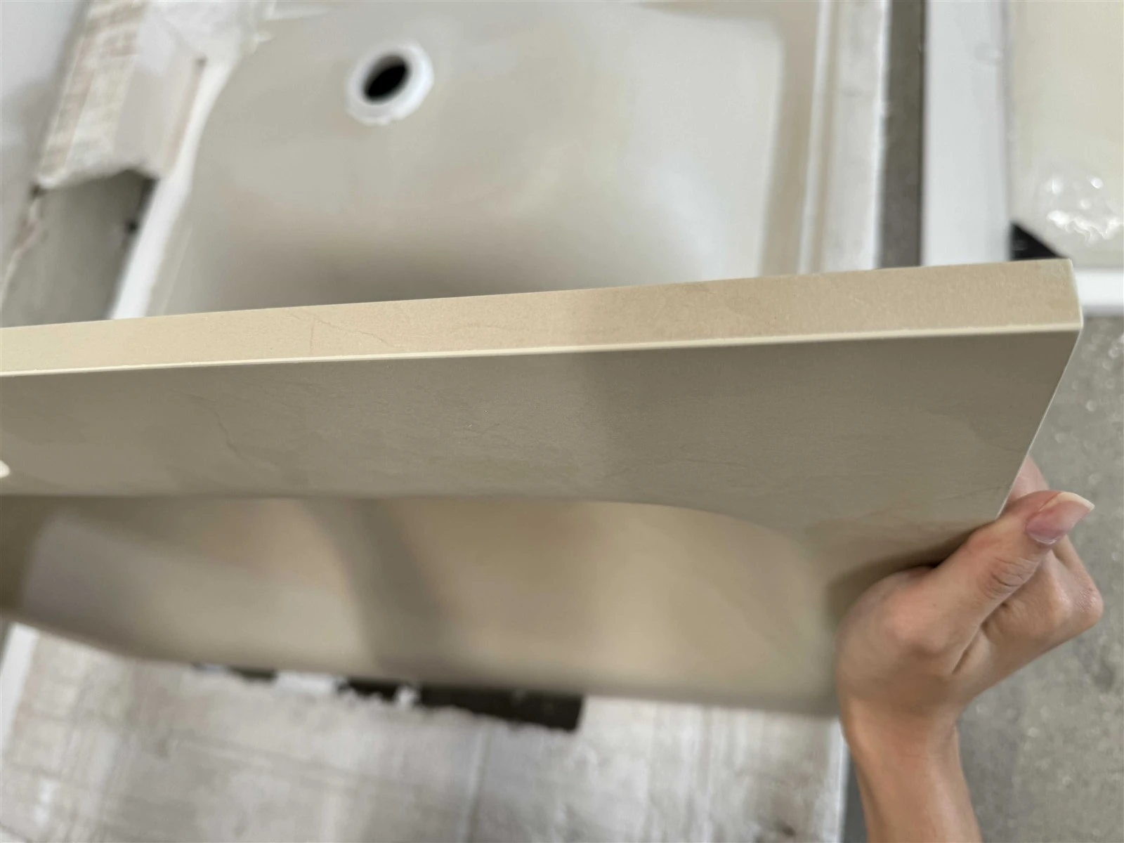 White Sintered Stone Integrated Vanity Basin White Sintered Stone Integrated Vanity Basin