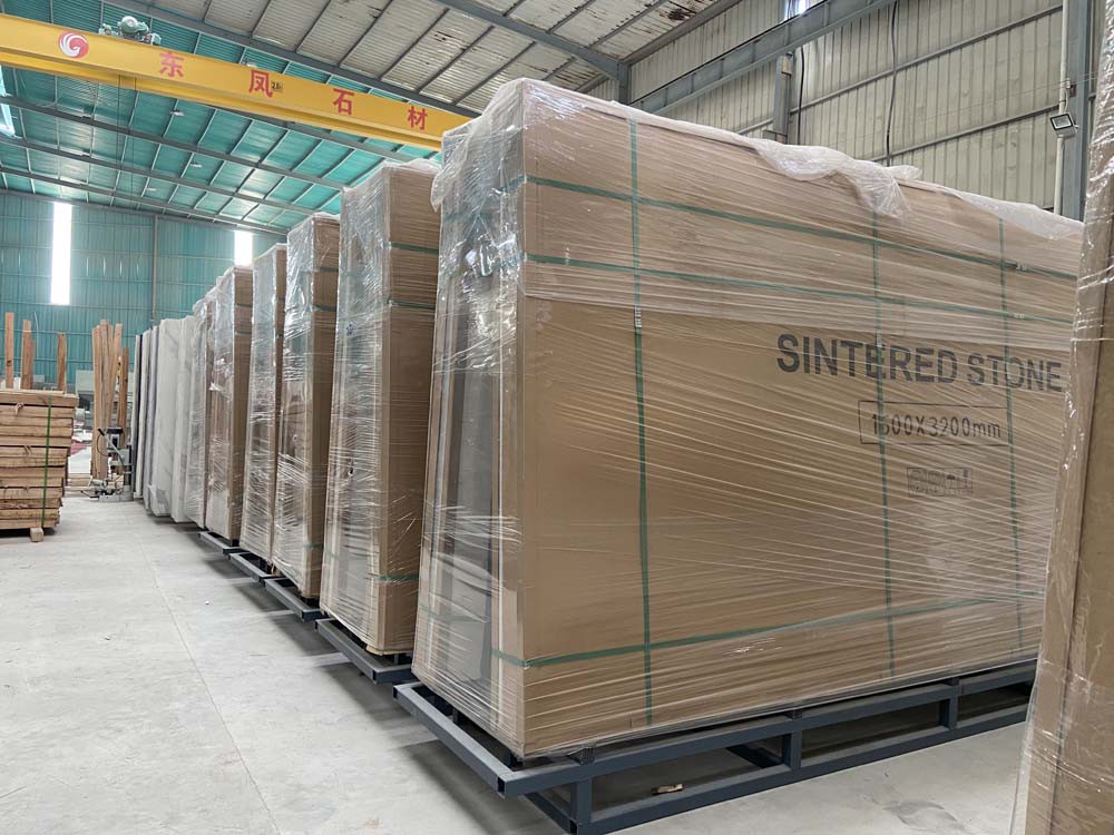 Large format sintered stone slabs Large format sintered stone slabs